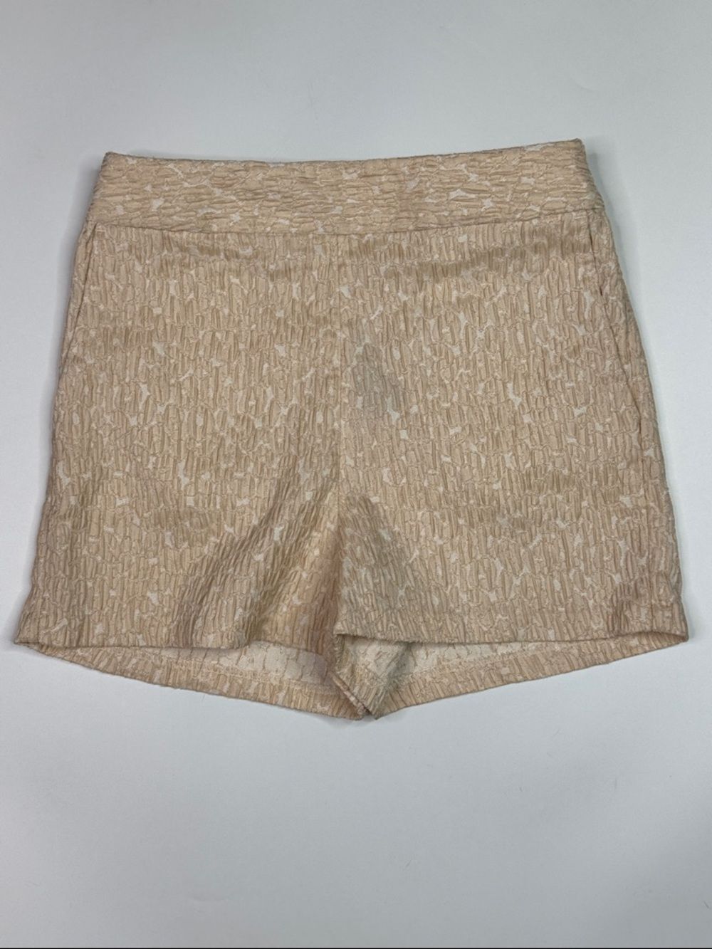 Express Beige Textured High Rise Shorts Size 4 NWT